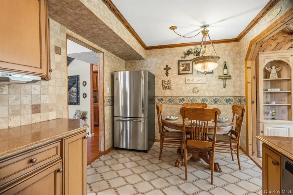 820 Greenbelt Parkway W Holbrook, NY 11741