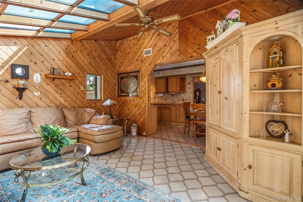 820 Greenbelt Parkway W Holbrook, NY 11741
