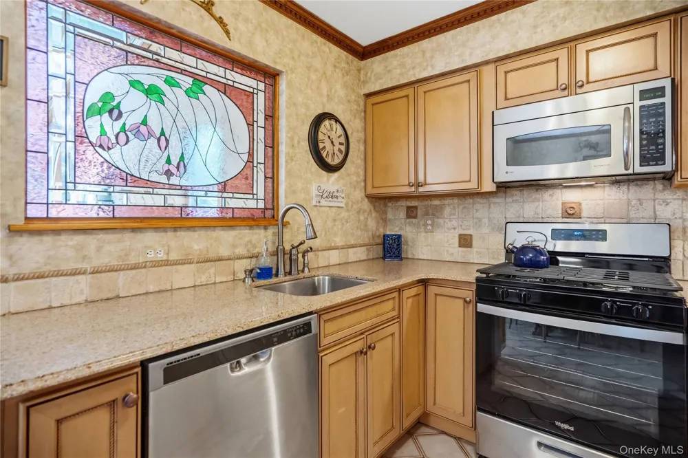 820 Greenbelt Parkway W Holbrook, NY 11741
