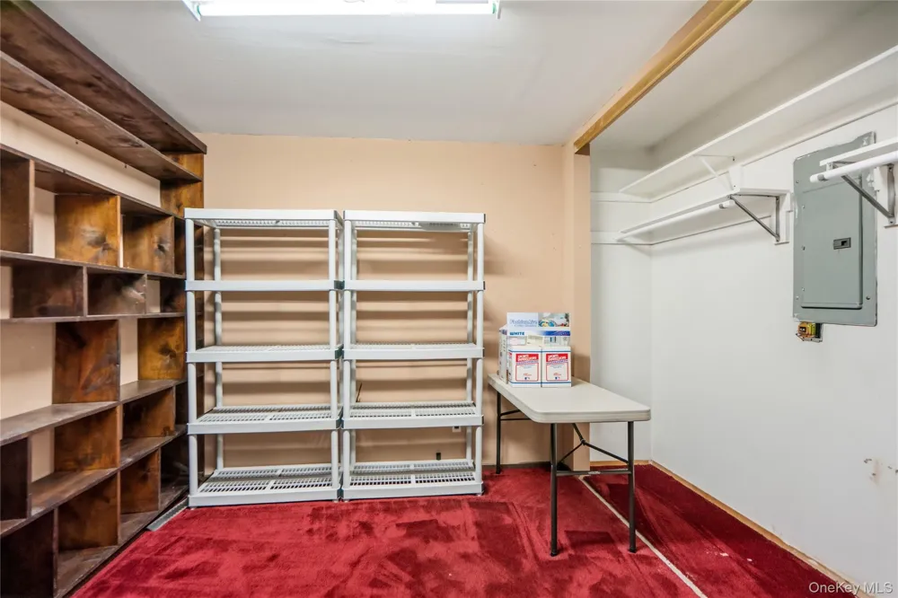 820 Greenbelt Parkway W Holbrook, NY 11741