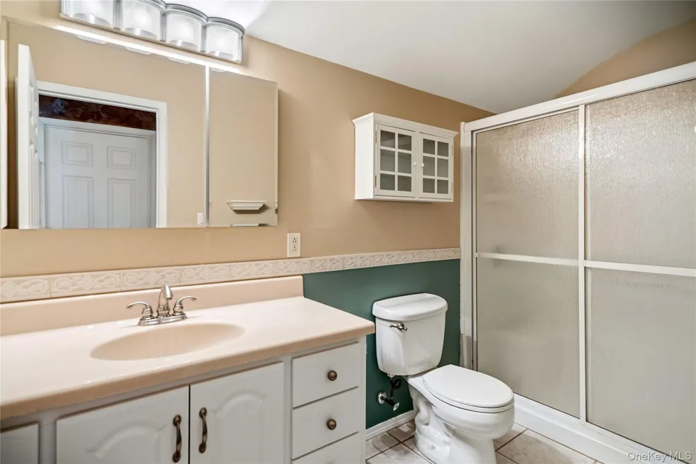 820 Greenbelt Parkway W Holbrook, NY 11741
