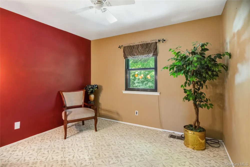 820 Greenbelt Parkway W Holbrook, NY 11741