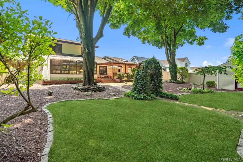 820 Greenbelt Parkway W Holbrook, NY 11741