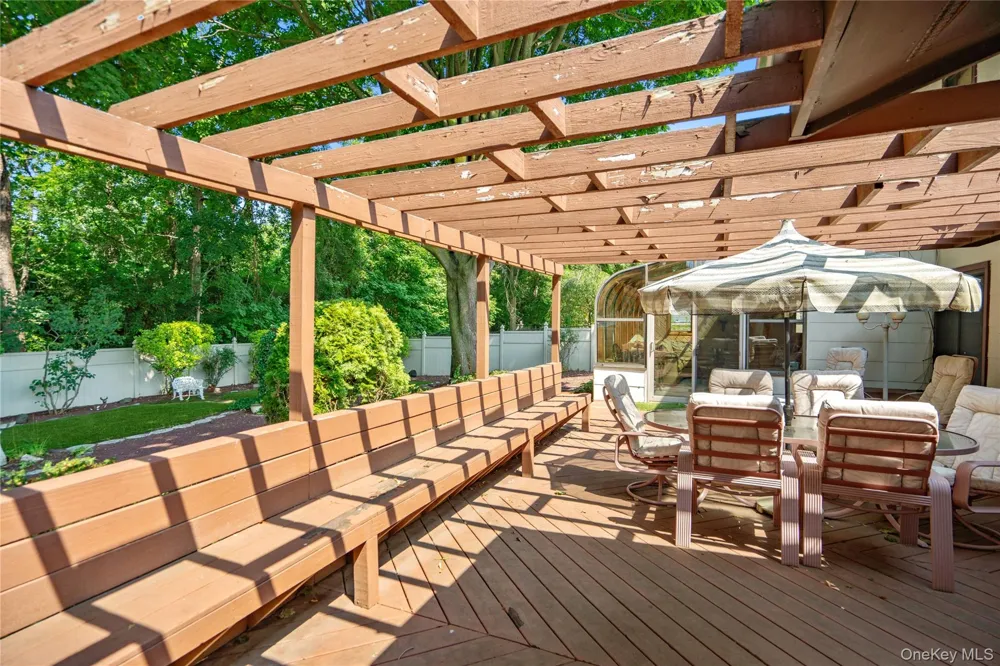 820 Greenbelt Parkway W Holbrook, NY 11741