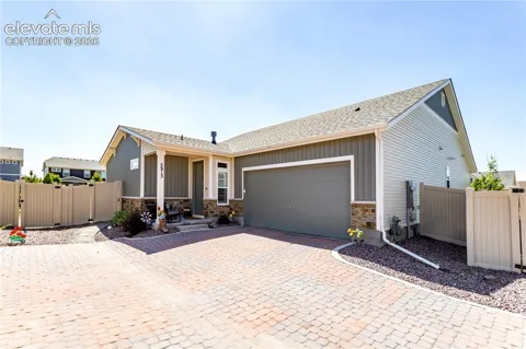5913 Haster Grove
