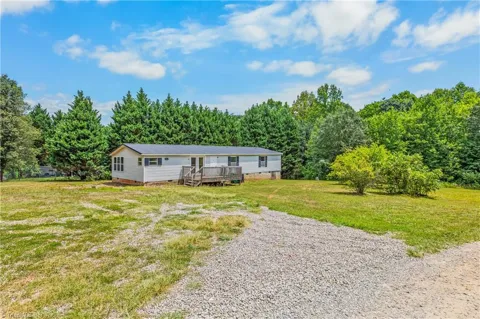 1017 Sourwood Drive