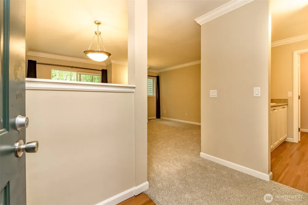 33020 10th Avenue SW #D102 Federal Way, WA 98023