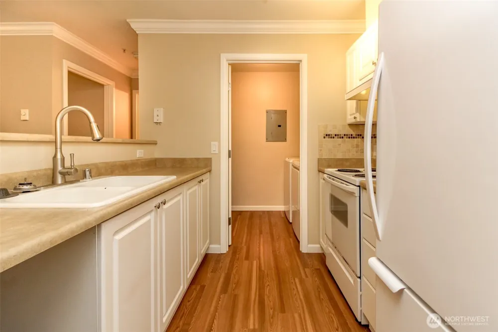 33020 10th Avenue SW #D102 Federal Way, WA 98023