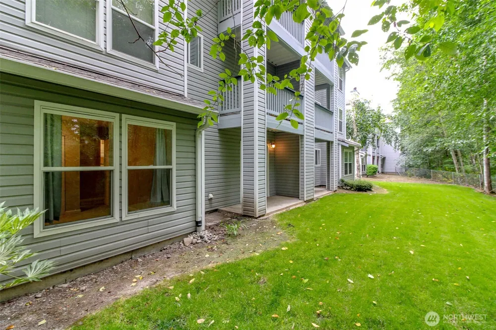 33020 10th Avenue SW #D102 Federal Way, WA 98023