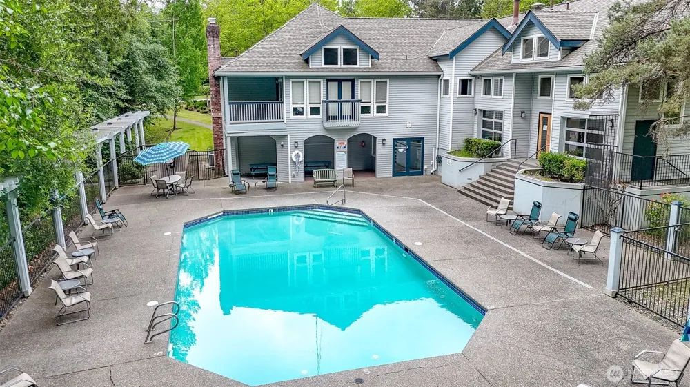 33020 10th Avenue SW #D102 Federal Way, WA 98023