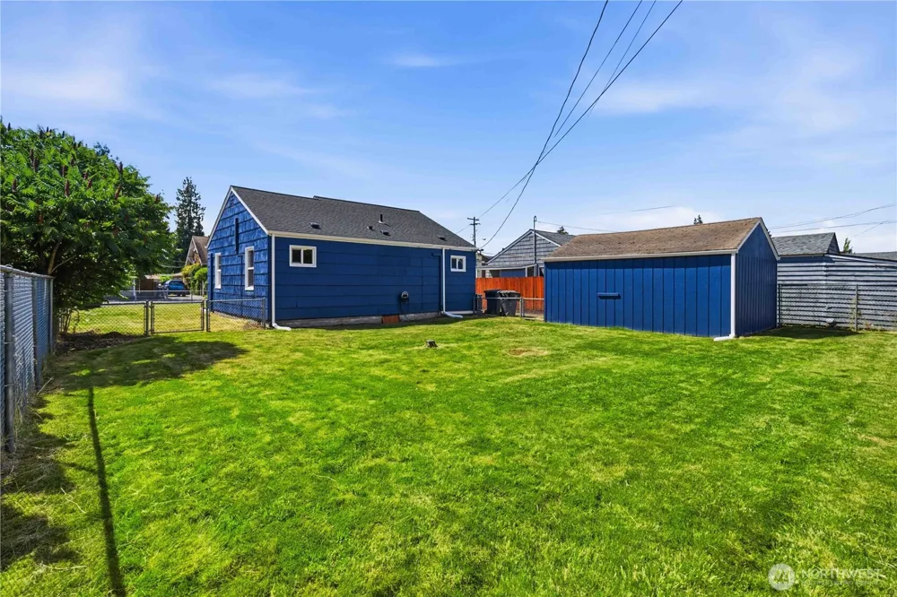 810 30th Avenue Longview, WA 98632