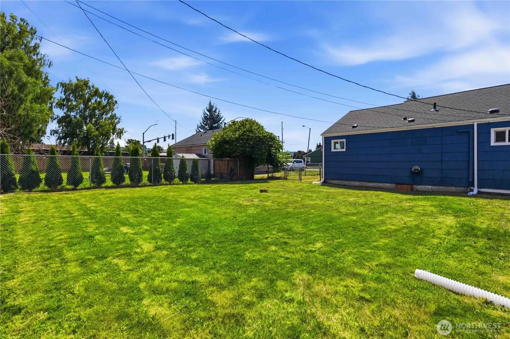810 30th Avenue Longview, WA 98632