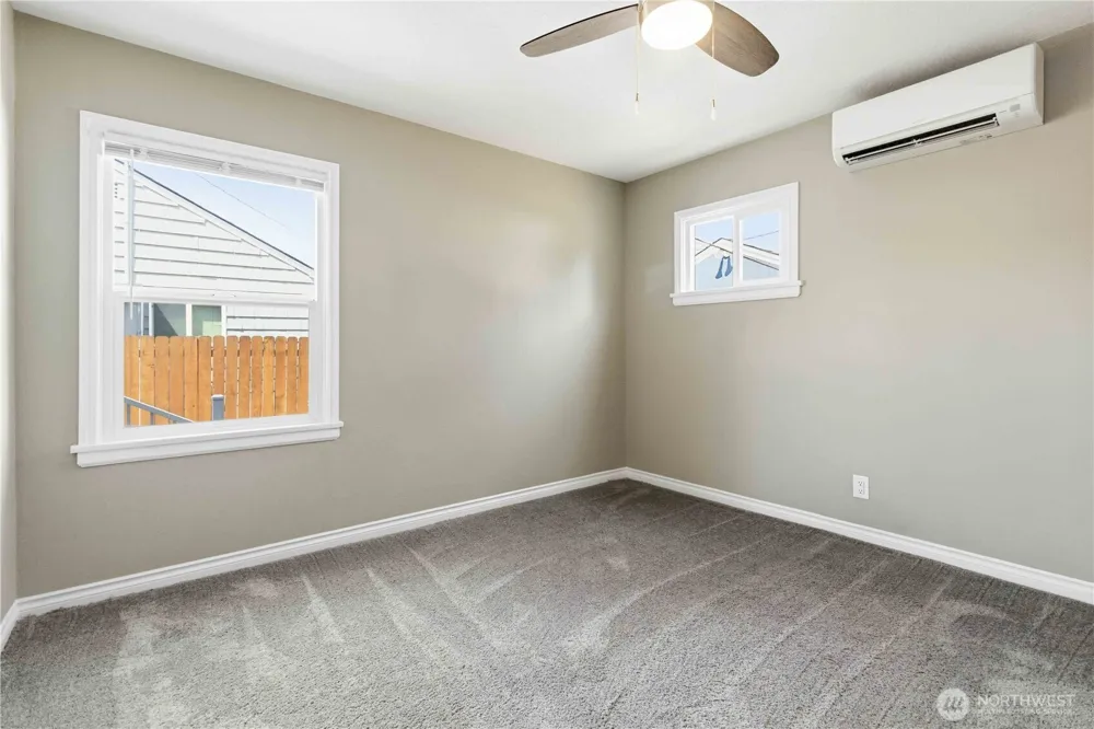 810 30th Avenue Longview, WA 98632