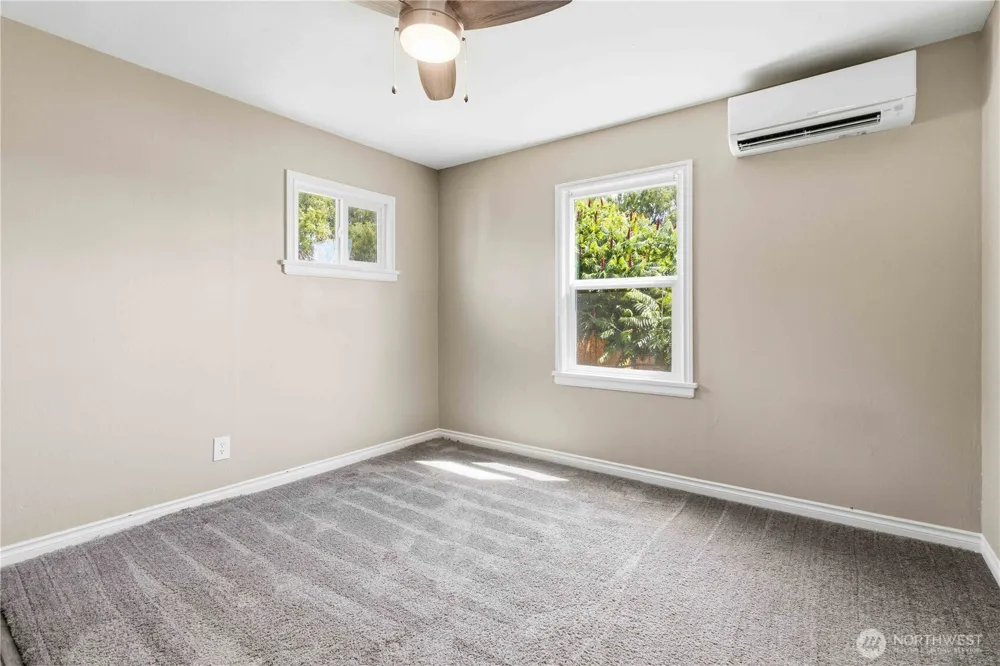 810 30th Avenue Longview, WA 98632