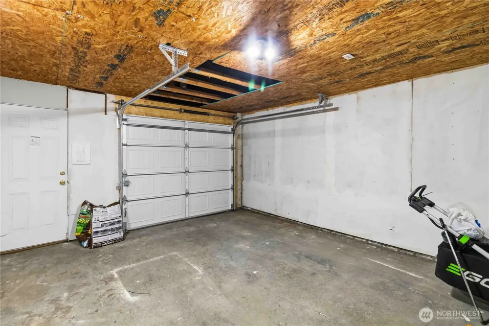 810 30th Avenue Longview, WA 98632