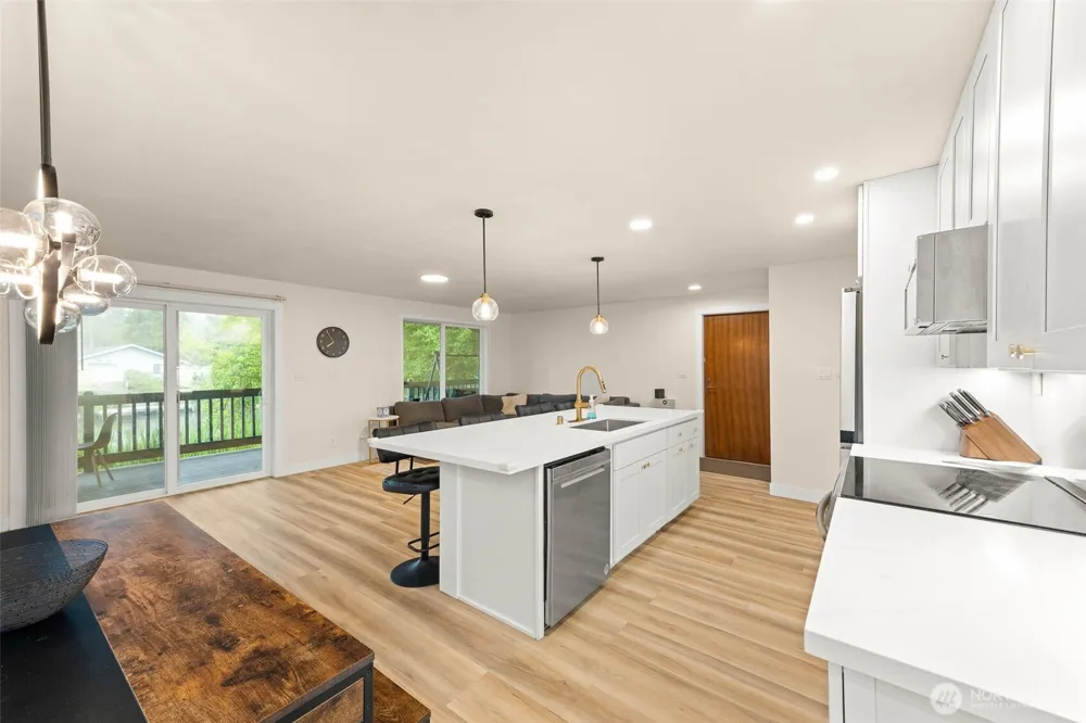 791 Duck Lake Drive SE Ocean Shores, WA 98569