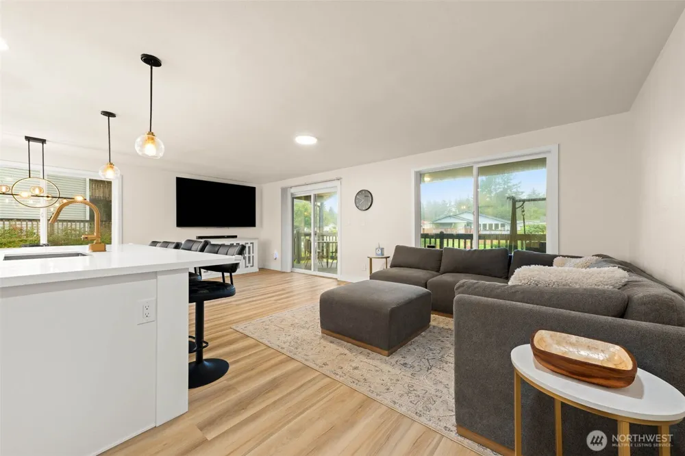 791 Duck Lake Drive SE Ocean Shores, WA 98569