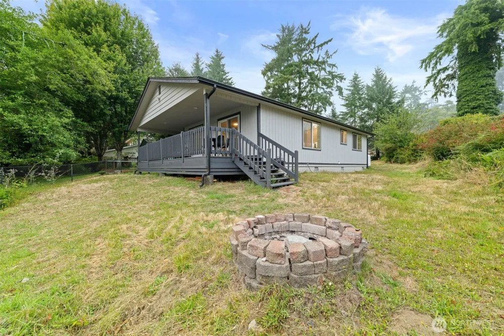 791 Duck Lake Drive SE Ocean Shores, WA 98569