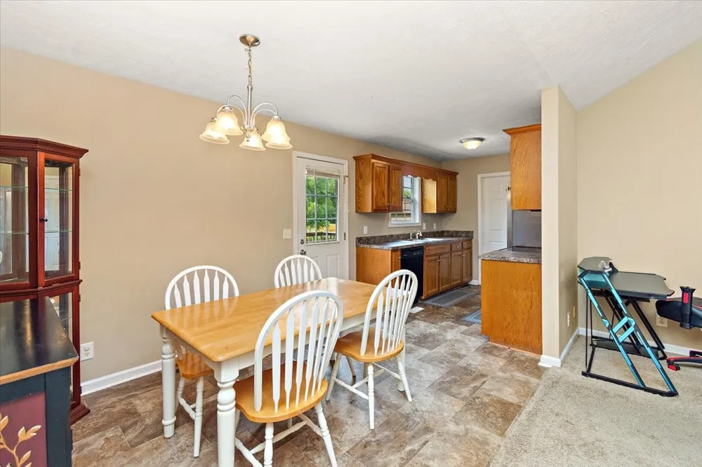 109 Anderson Creek Rd Bell Buckle, TN 37020