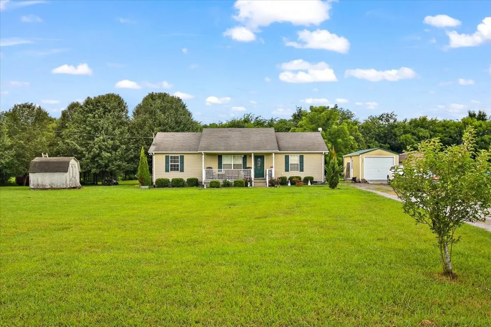 109 Anderson Creek Rd Bell Buckle, TN 37020