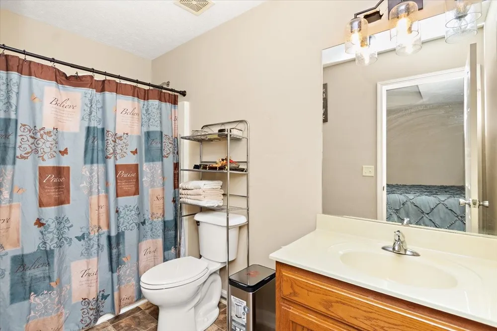 109 Anderson Creek Rd Bell Buckle, TN 37020