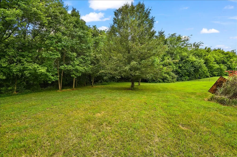 109 Anderson Creek Rd Bell Buckle, TN 37020