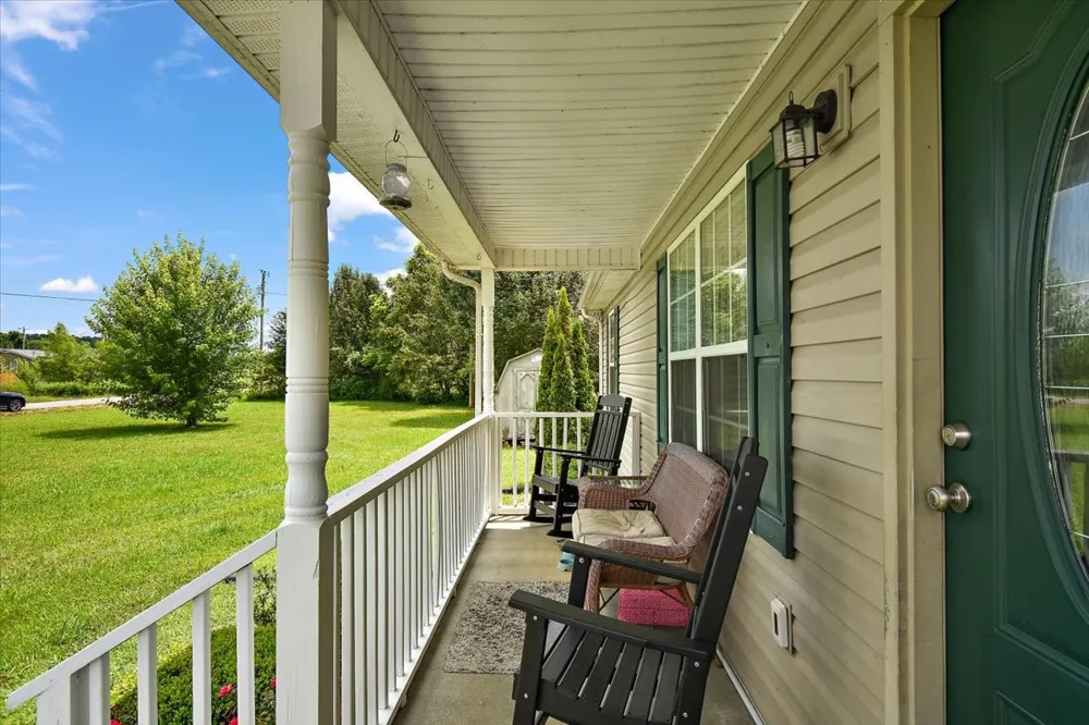 109 Anderson Creek Rd Bell Buckle, TN 37020