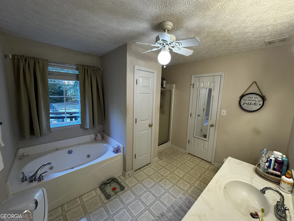 1707 Hiram Sudie RD Hiram, GA 30141