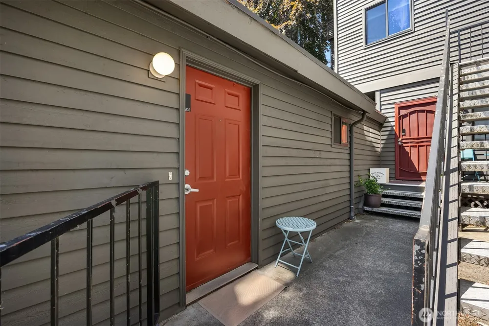 4111 Whitman Avenue #205 Seattle, WA 98103
