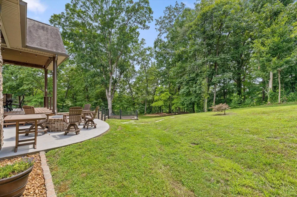 5539 Hunter Road Ooltewah, TN 37363