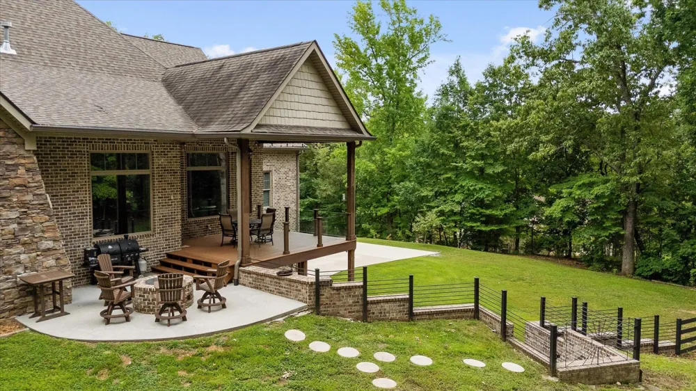 5539 Hunter Road Ooltewah, TN 37363