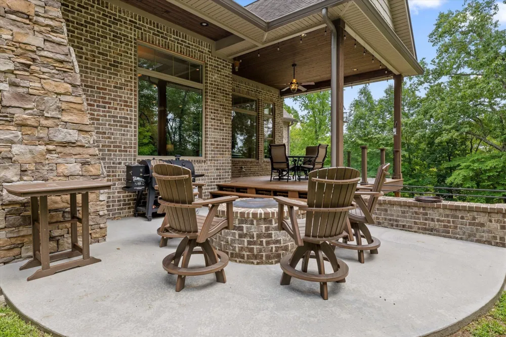 5539 Hunter Road Ooltewah, TN 37363