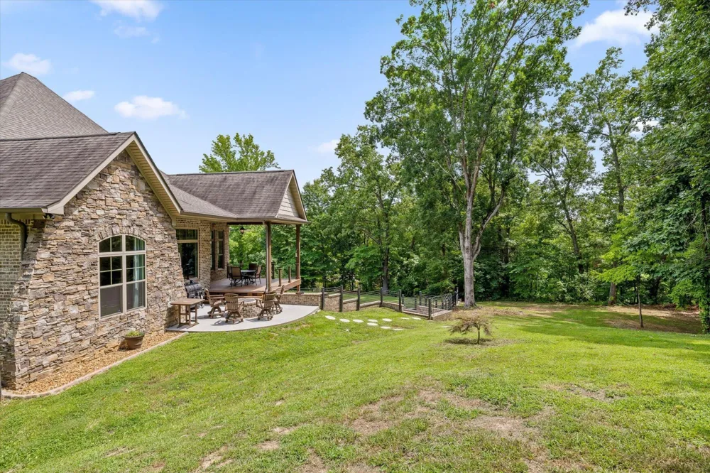5539 Hunter Road Ooltewah, TN 37363