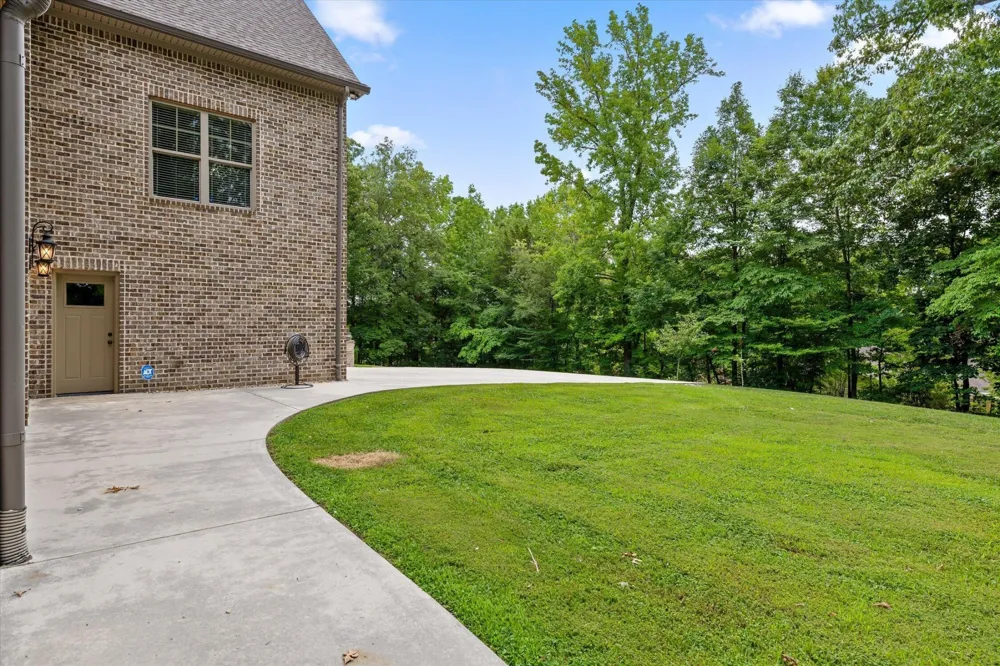 5539 Hunter Road Ooltewah, TN 37363