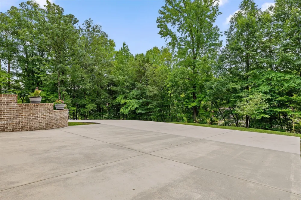 5539 Hunter Road Ooltewah, TN 37363