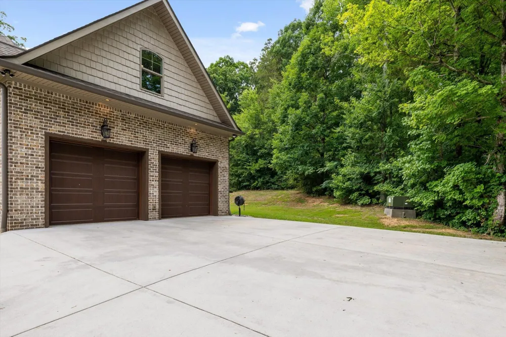 5539 Hunter Road Ooltewah, TN 37363
