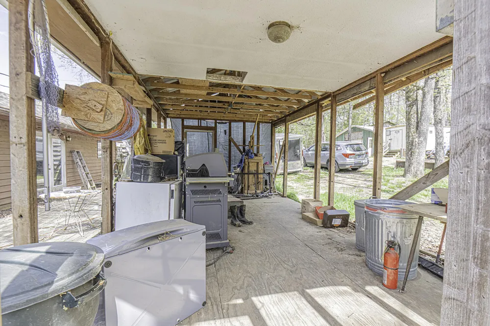 221 Forest Hills Drive Charleston, TN 37310