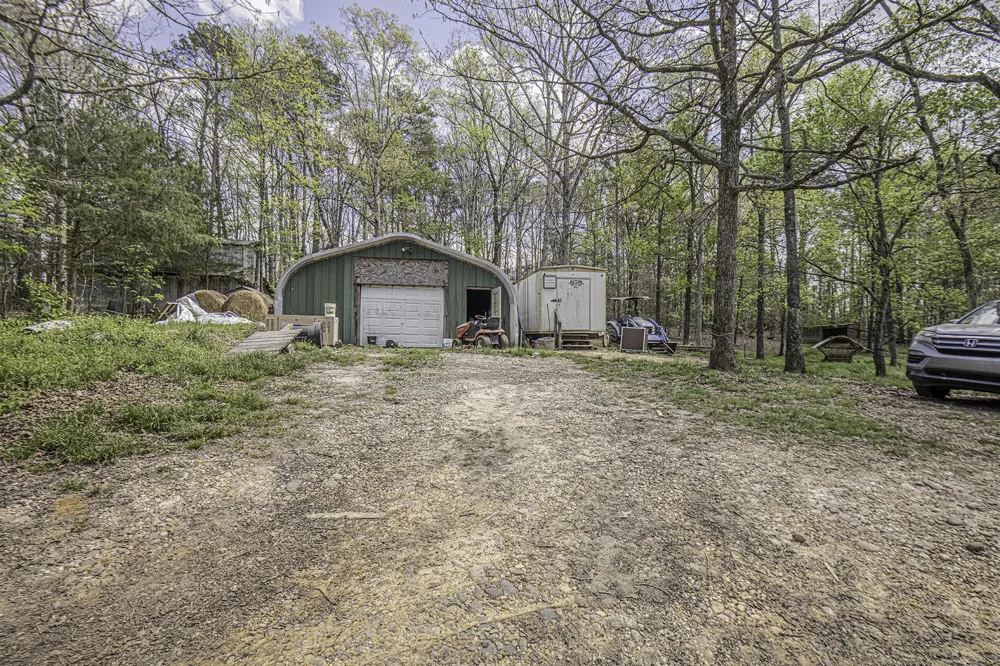 221 Forest Hills Drive Charleston, TN 37310