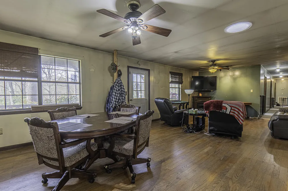 221 Forest Hills Drive Charleston, TN 37310