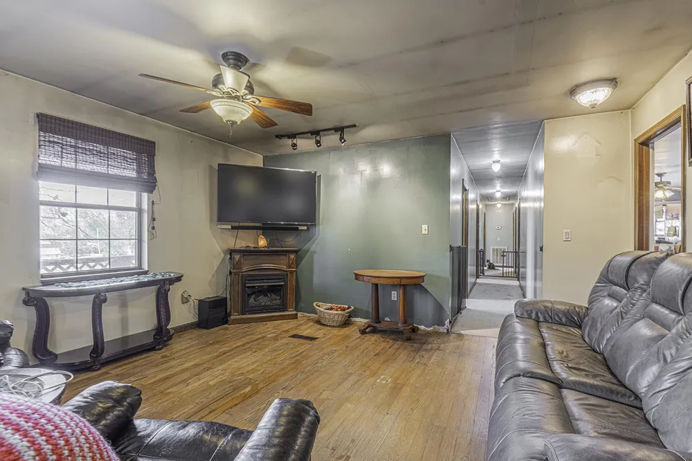 221 Forest Hills Drive Charleston, TN 37310