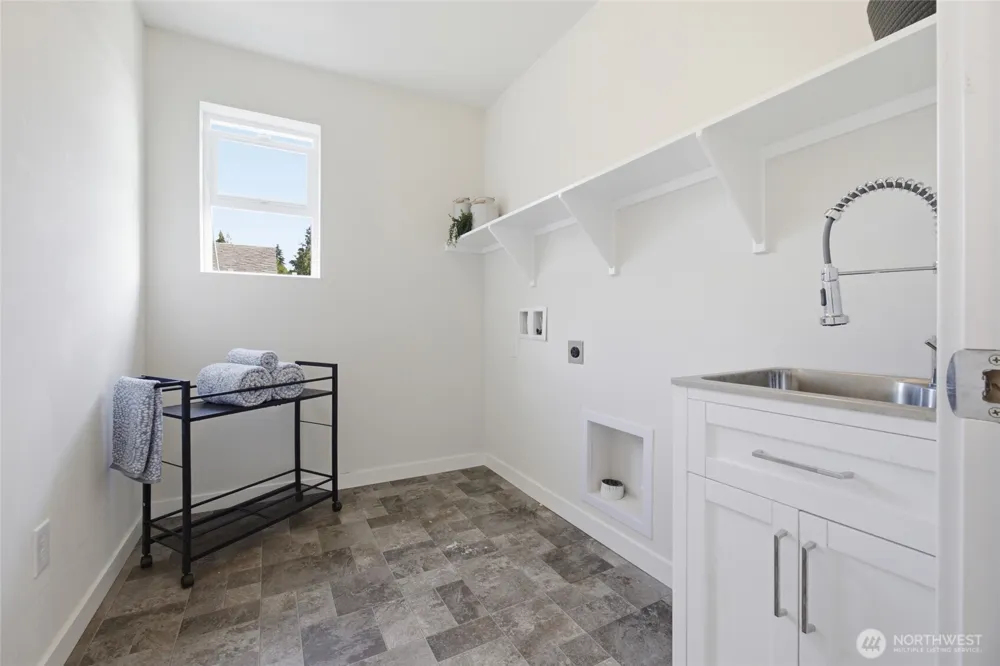 13325 SE 205th Avenue Monroe, WA 98272