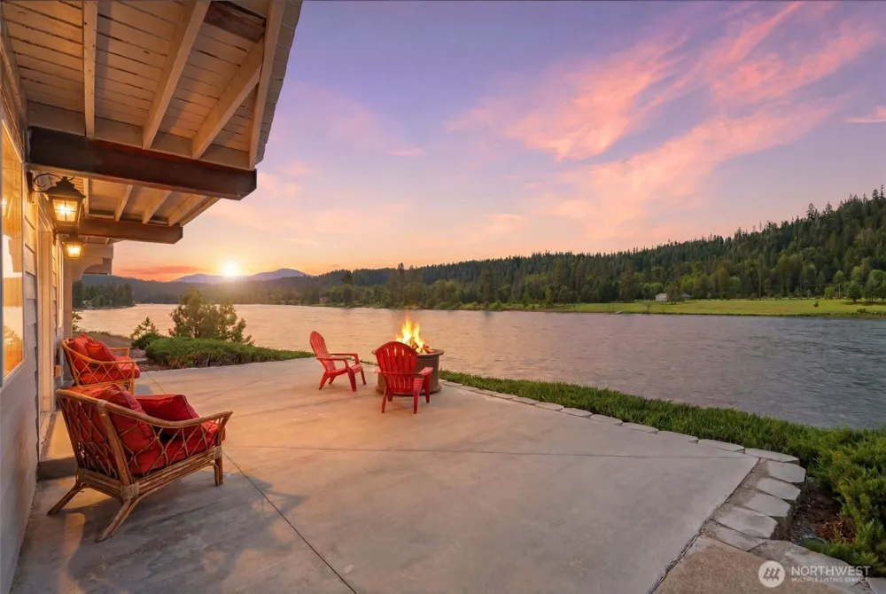 128 S River Rd Cusick, WA 99119