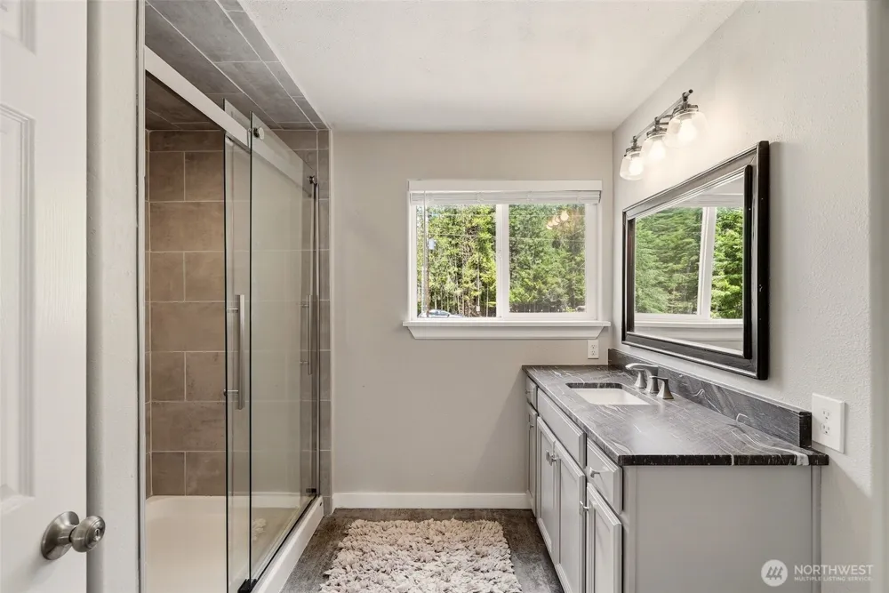 128 S River Rd Cusick, WA 99119
