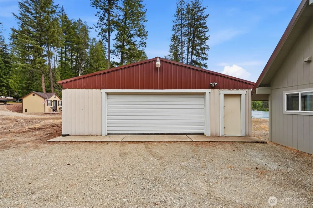 128 S River Rd Cusick, WA 99119