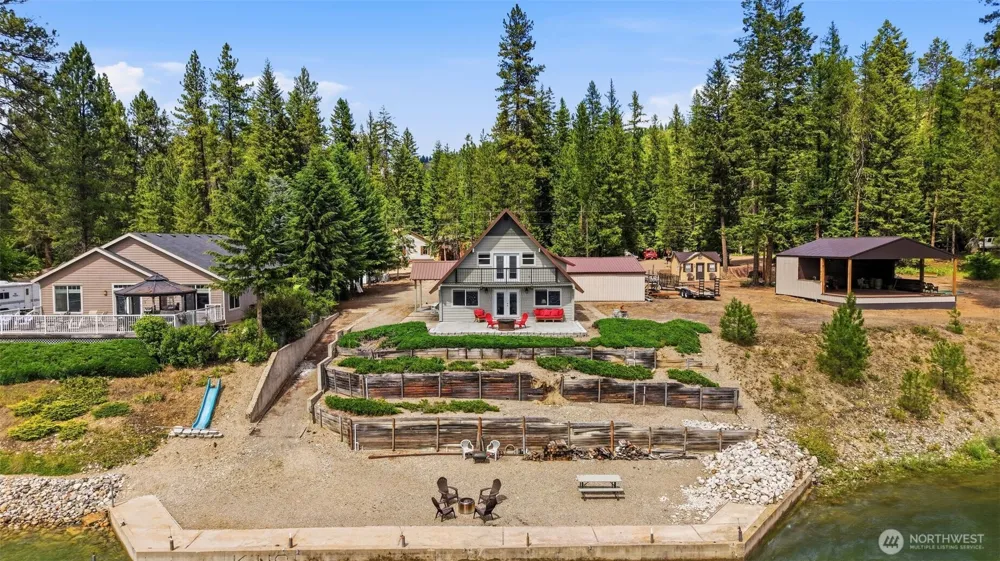 128 S River Rd Cusick, WA 99119