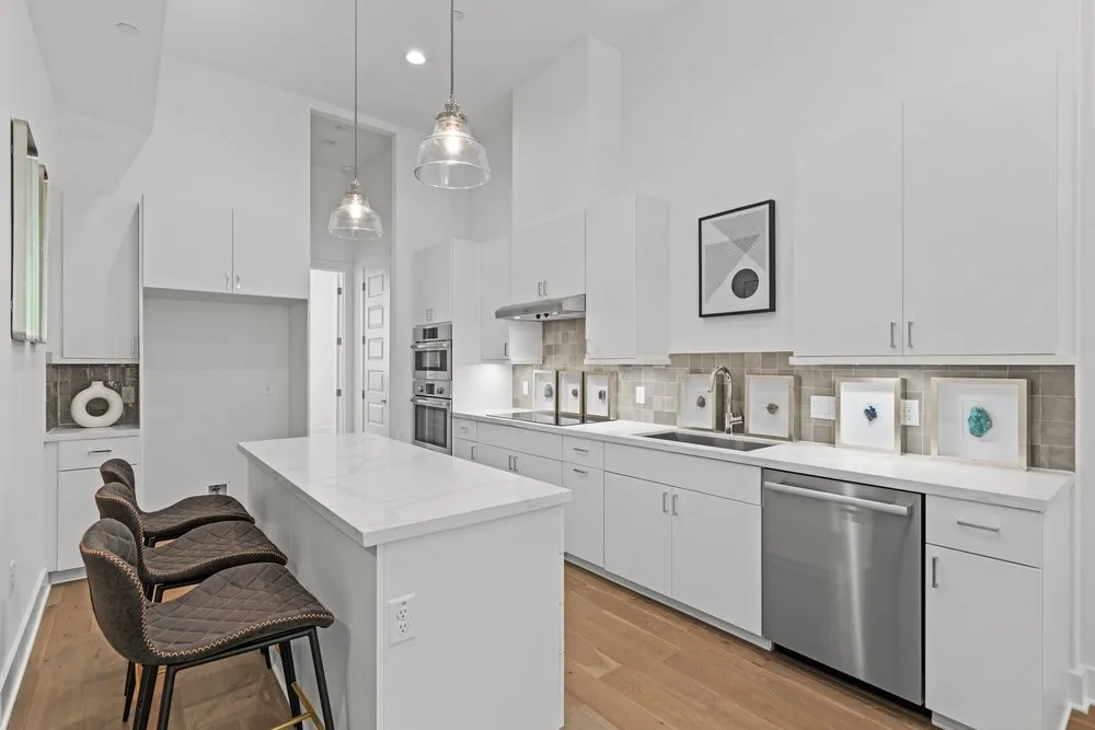 2505 Bluebonnet Avenue #12 Austin, TX 78704