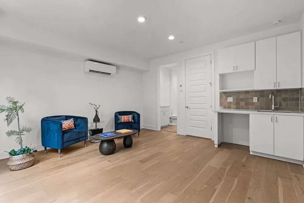 2505 Bluebonnet Avenue #12 Austin, TX 78704