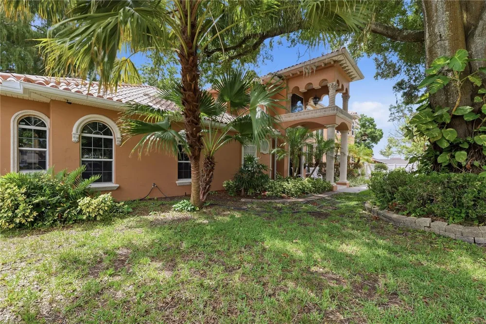 10307 RECLINATA LANE Tampa, FL 33618