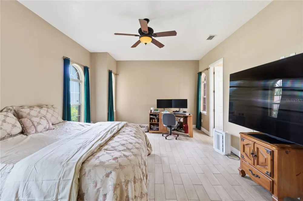 10307 RECLINATA LANE Tampa, FL 33618