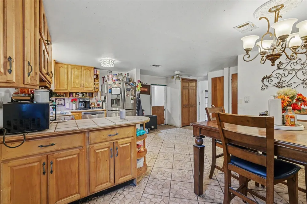 13395 SE 106TH AVENUE Ocklawaha, FL 32179